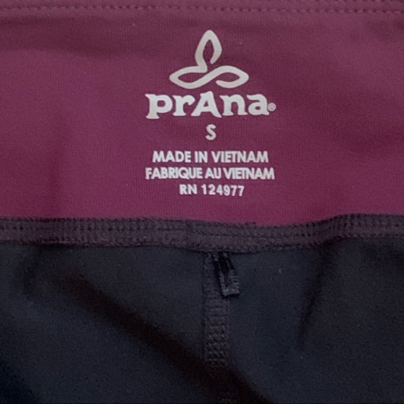 PrAna Gabi Yoga Two Tone Plum and Black Leggings - Picture 10 of 11